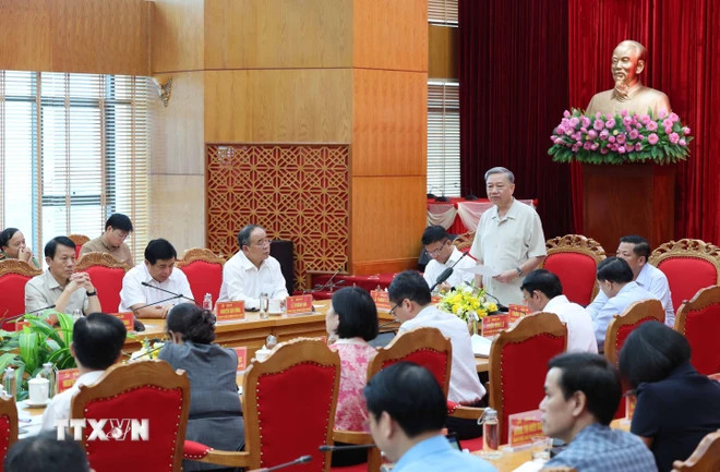 Cao Bằng kiến nghị sớm hoàn thiện thủ tục công bố cửa khẩu Tà Lùng là cửa khẩu quốc tế nhằm phát triển kinh tế cửa khẩu