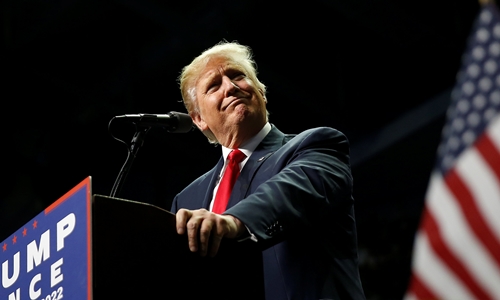 nhung-buoc-chay-nuoc-rut-cuoi-cung-cua-trump-va-clinton