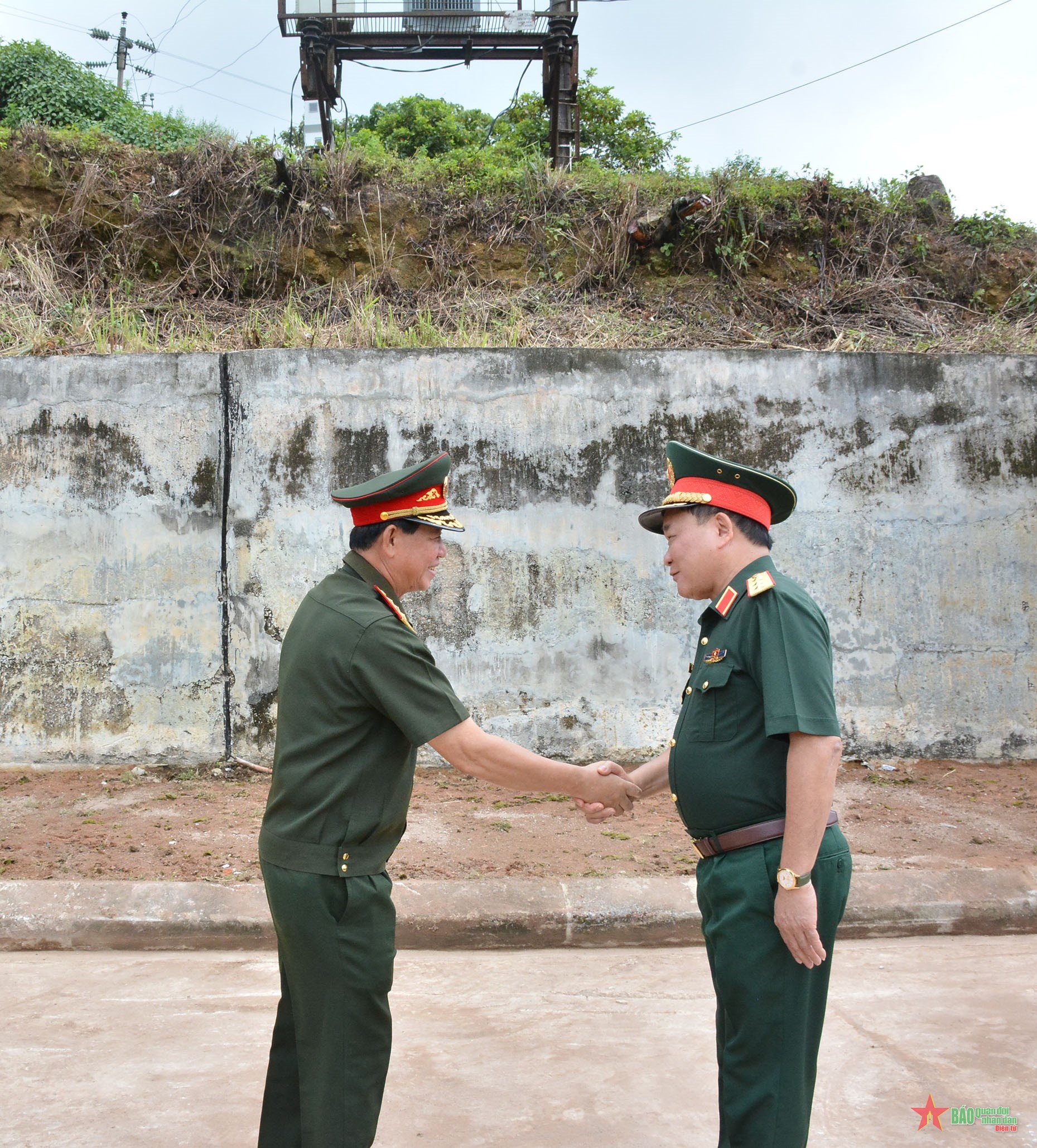 Khảo sát, kiểm tra công tác chuẩn bị tổ chức Giao lưu hữu nghị quốc phòng biên giới Việt Nam-Lào lần thứ 2