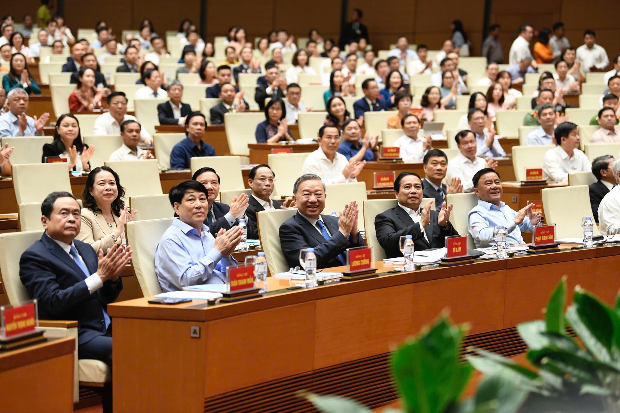 TỔNG THUẬT: HỘI NGHỊ TO&Agrave;N QUỐC TRIỂN KHAI NGHỊ QUYẾT 66-NQ/TW V&Agrave; NGHỊ QUYẾT 68-NQ/TW CỦA BỘ CH&Iacute;NH TRỊ- Ảnh 12.