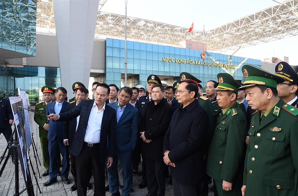 Phó Thủ tướng Bùi Thanh Sơn khảo sát, làm việc với Quảng Ninh về động lực tăng trưởng khu vực biên giới