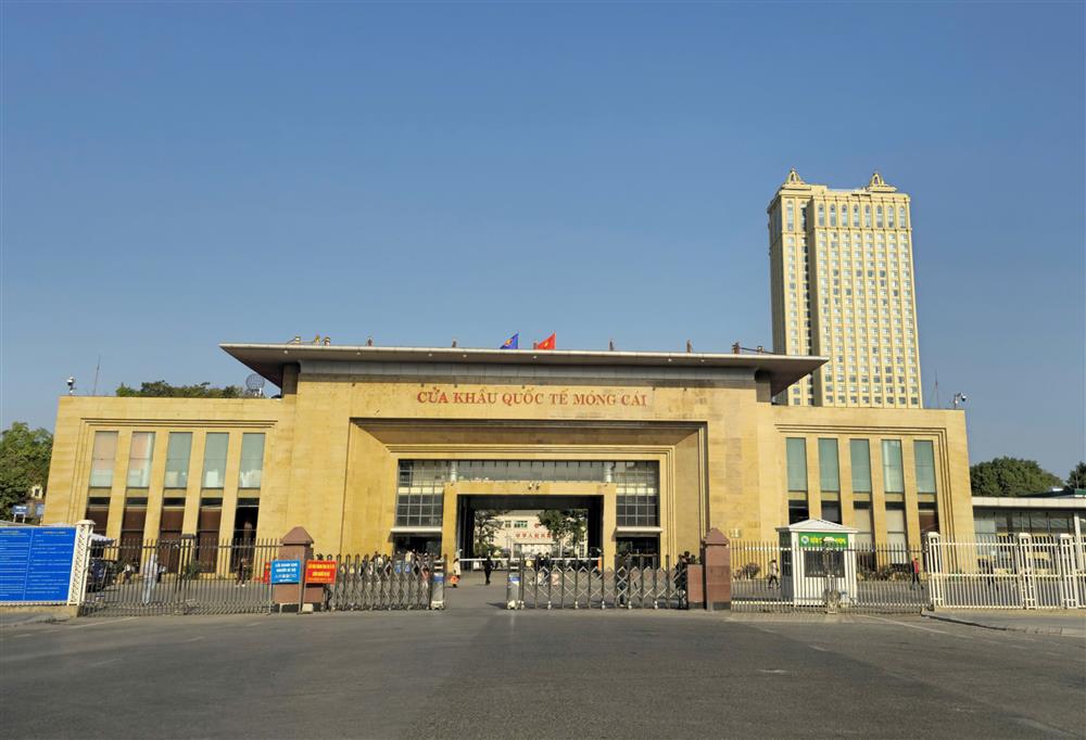 Hoàn thiện khung pháp lý, nâng cao năng lực cạnh tranh cho mô hình cửa khẩu thông minh