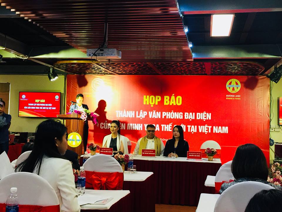 &Ocirc;ng Nguyễn Văn Minh &ndash; Ph&oacute; gi&aacute;m đốc Trung t&acirc;m Hương Anh Fitness & Yoga ph&aacute;t biểu tại họp b&aacute;o