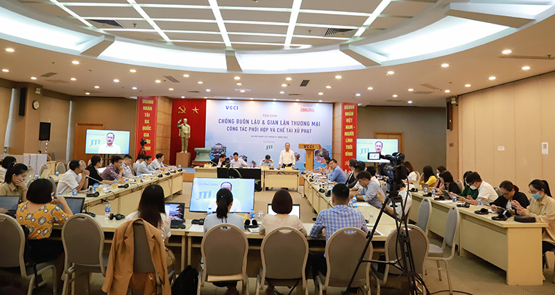 Chống Buôn lậu và Gian lận thương mại: Công tác phối hợp và Chế tài xử phạt