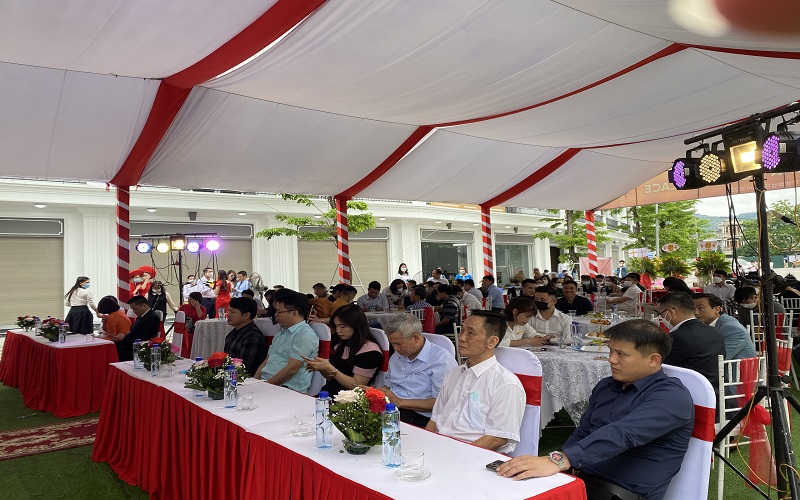 SHOPHOUSE Kim T&acirc;n GOLDEN PLACE L&agrave;o Cai - Kh&aacute;nh th&agrave;nh v&agrave; trao sổ