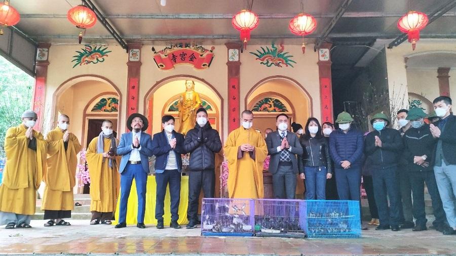 Tạp ch&iacute; T&agrave;i nguy&ecirc;n v&agrave; M&ocirc;i trường trồng 1005 c&acirc;y xanh tại ch&ugrave;a Kim Dung, H&agrave; Tĩnh