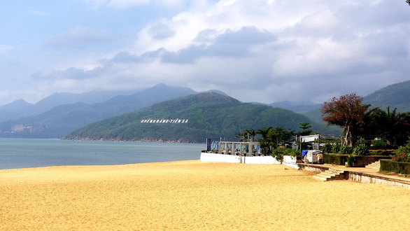 Bình Định kêu gọi không tụ tập đông người tắm biển Tết Đoan Ngọ