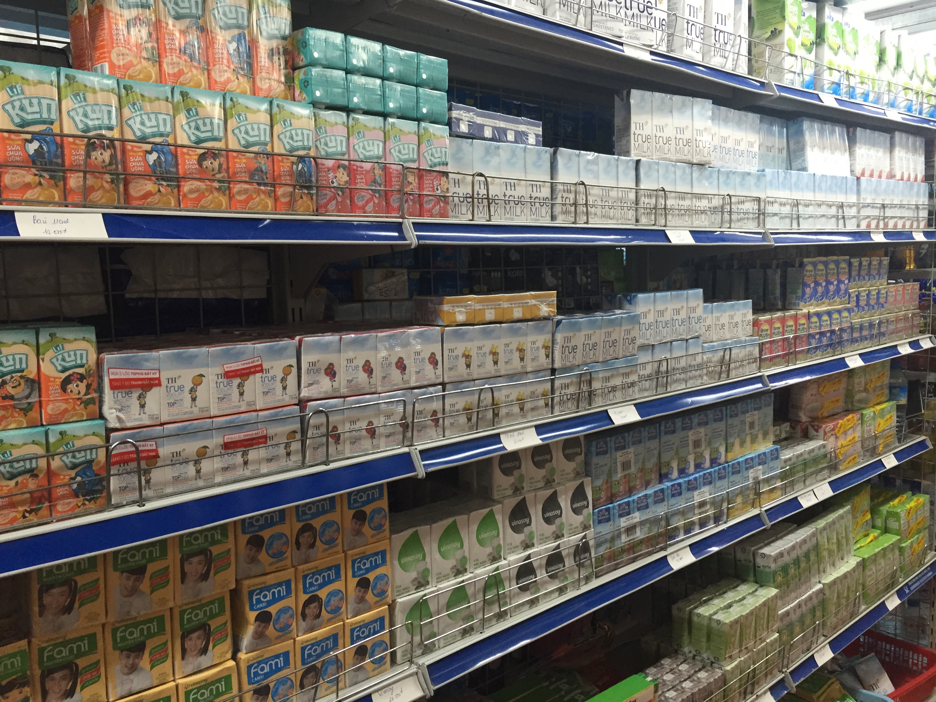 70% sữa trên thị trường không phải sữa tươi