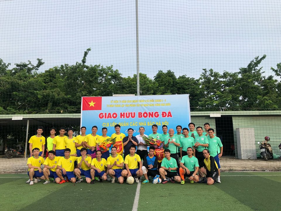 Giao hữu bóng đá giữa Văn phòng UBND tỉnh Bắc Ninh và CLB Liên quân các nhà báo tại Hà Nội