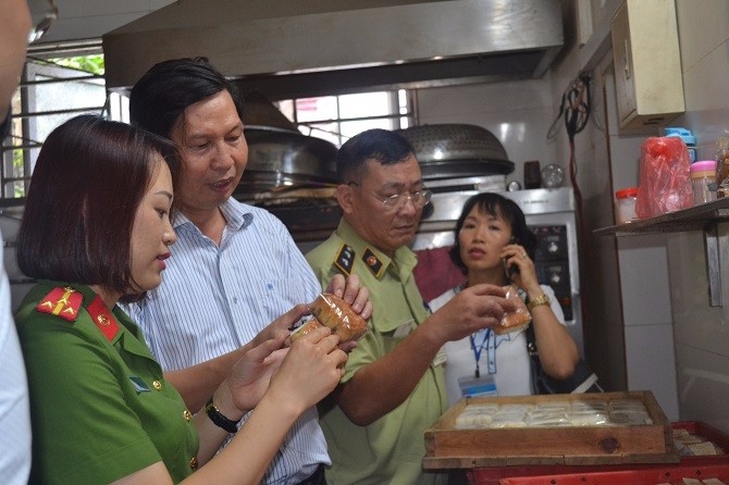 Hà Nội thành lập hơn 800 đoàn kiểm tra an toàn thực phẩm