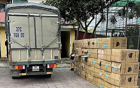 Hà Tĩnh: Bắt giữ xe tải chở 122.500 khẩu trang không rõ nguồn gốc xuất xứ