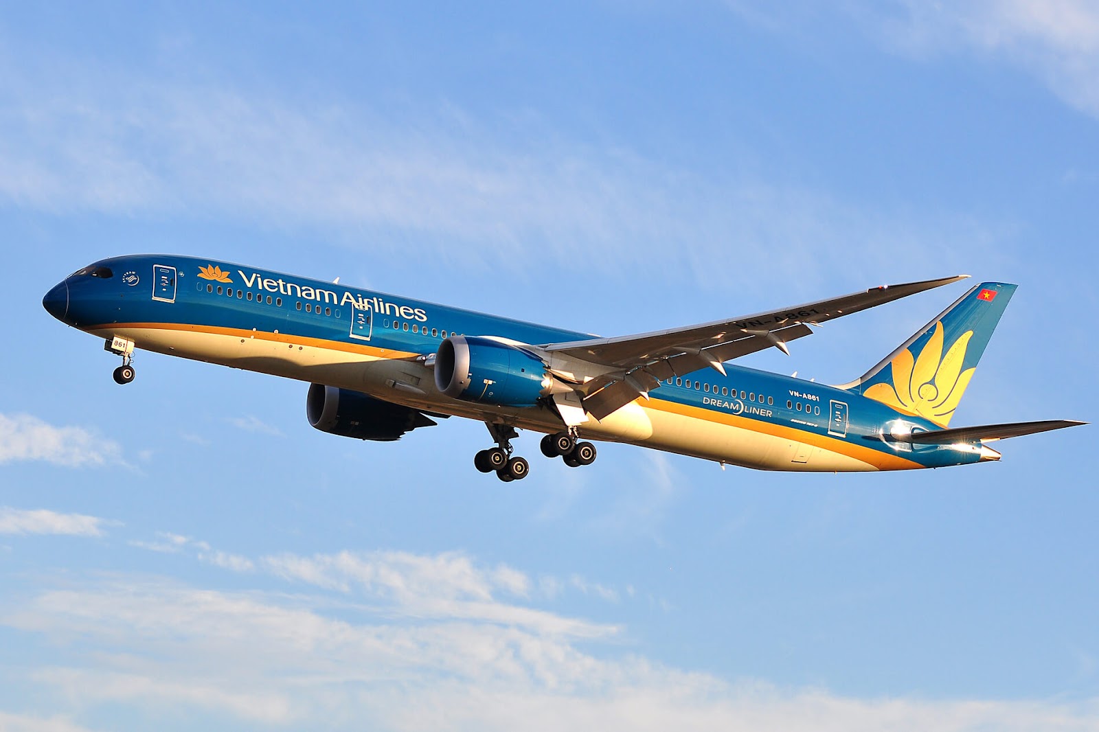 Vietnam Airlines khôi phục nhiều đường bay đến Nhật Bản, Hàn Quốc