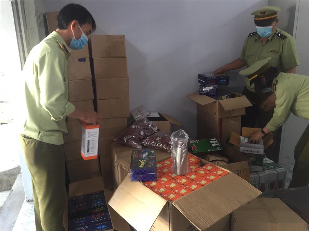 Thu giữ lượng lớn hàng không rõ nguồn gốc tại Khánh Hòa