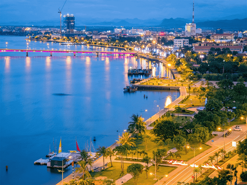 Dịp nghỉ lễ năm nay, lượng khách du lịch đến Quảng Bình tăng hơn 73% so với năm trước, ước đạt 250.000 lượt khách.