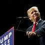 Những bước chạy nước rút cuối cùng của Trump và Clinton